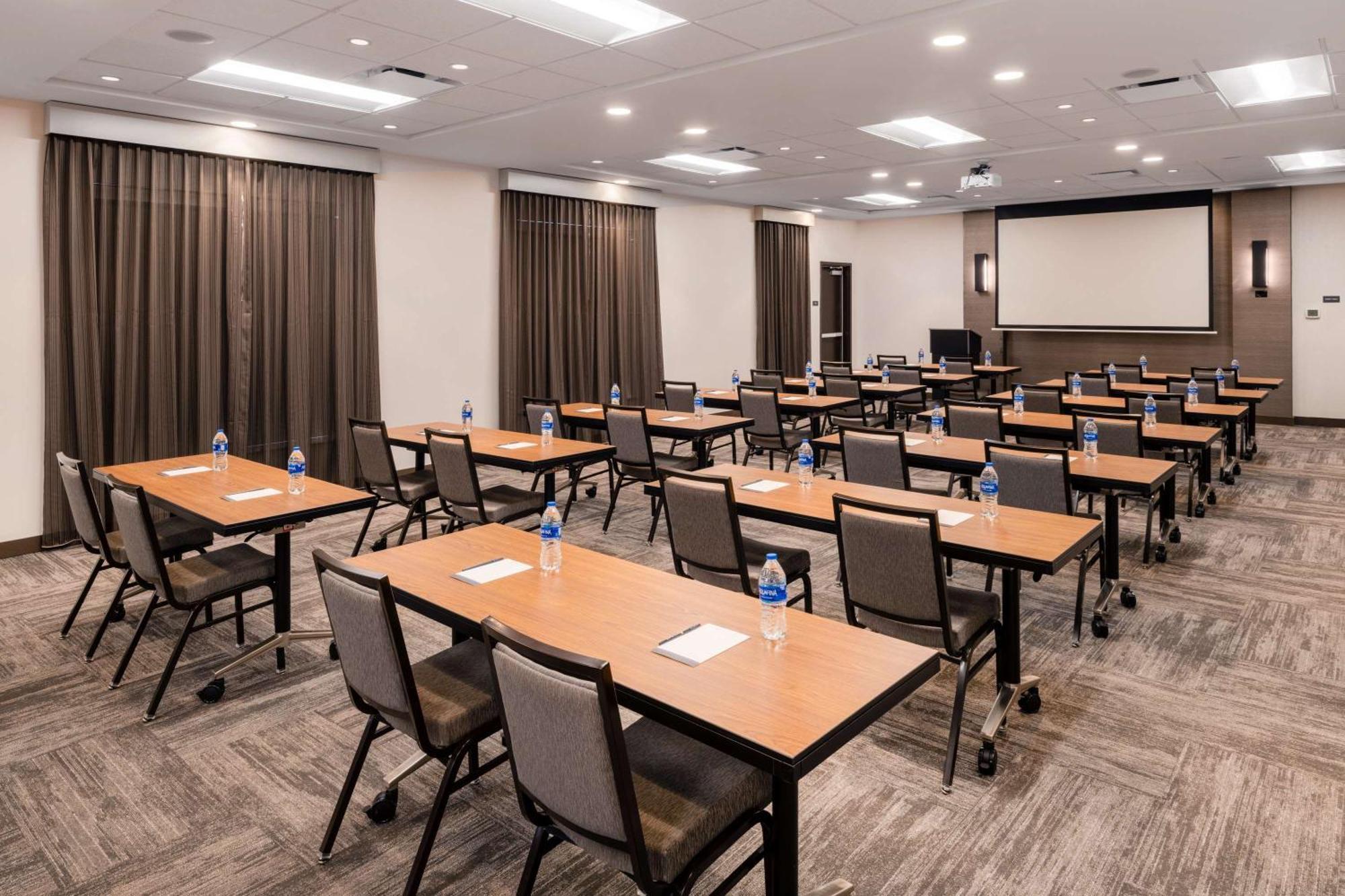 Hyatt Place Fort Worth-Alliance Town Center エクステリア 写真